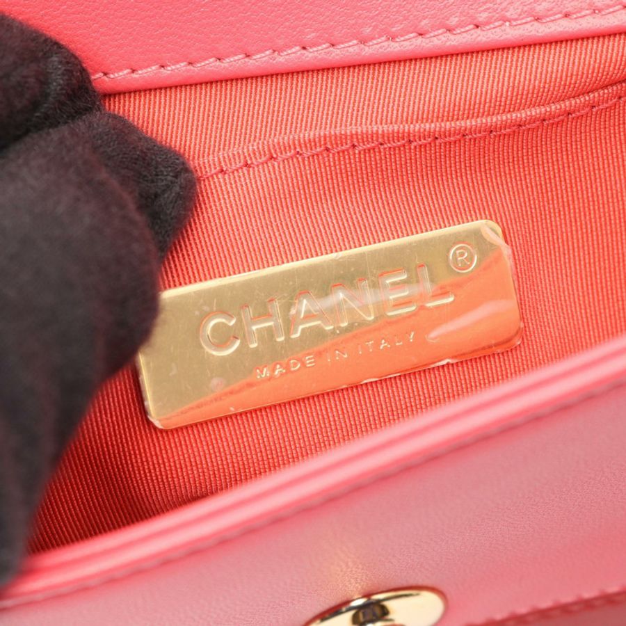 香奈兒 (CHANEL) 絎縫鏈條肩背包，羊皮材質，紅色、粉紅色、波爾多酒紅色，金色五金，二手-3