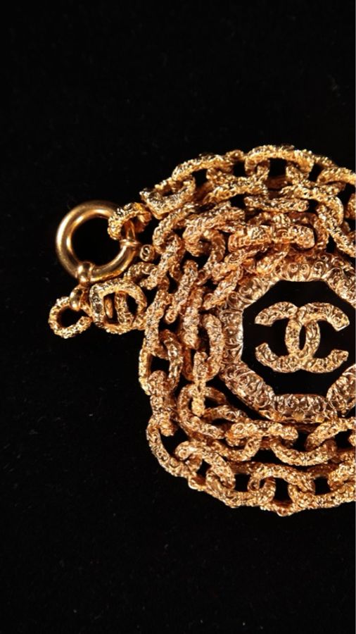 Chanel 03年素金八角镜雕花熔岩cc项链-8