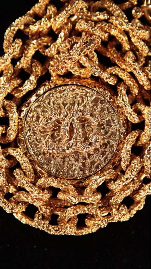 Chanel 03年素金八角镜雕花熔岩cc项链-23