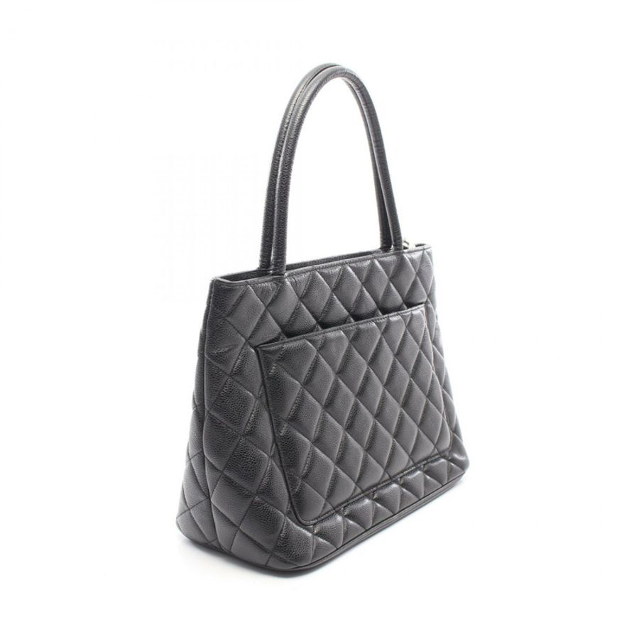 香奈兒 (CHANEL) Medallion 手提包 A01804 黑色粒面小牛皮,二手,五金配件-1