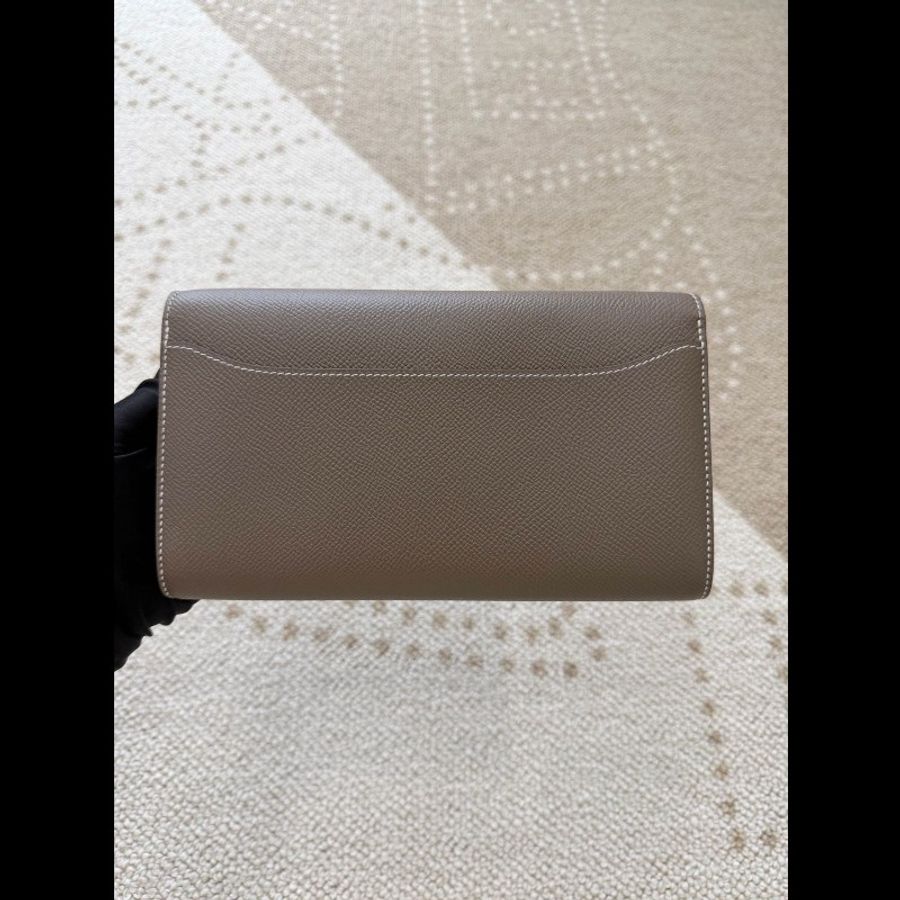 Hermes Constance to go-8