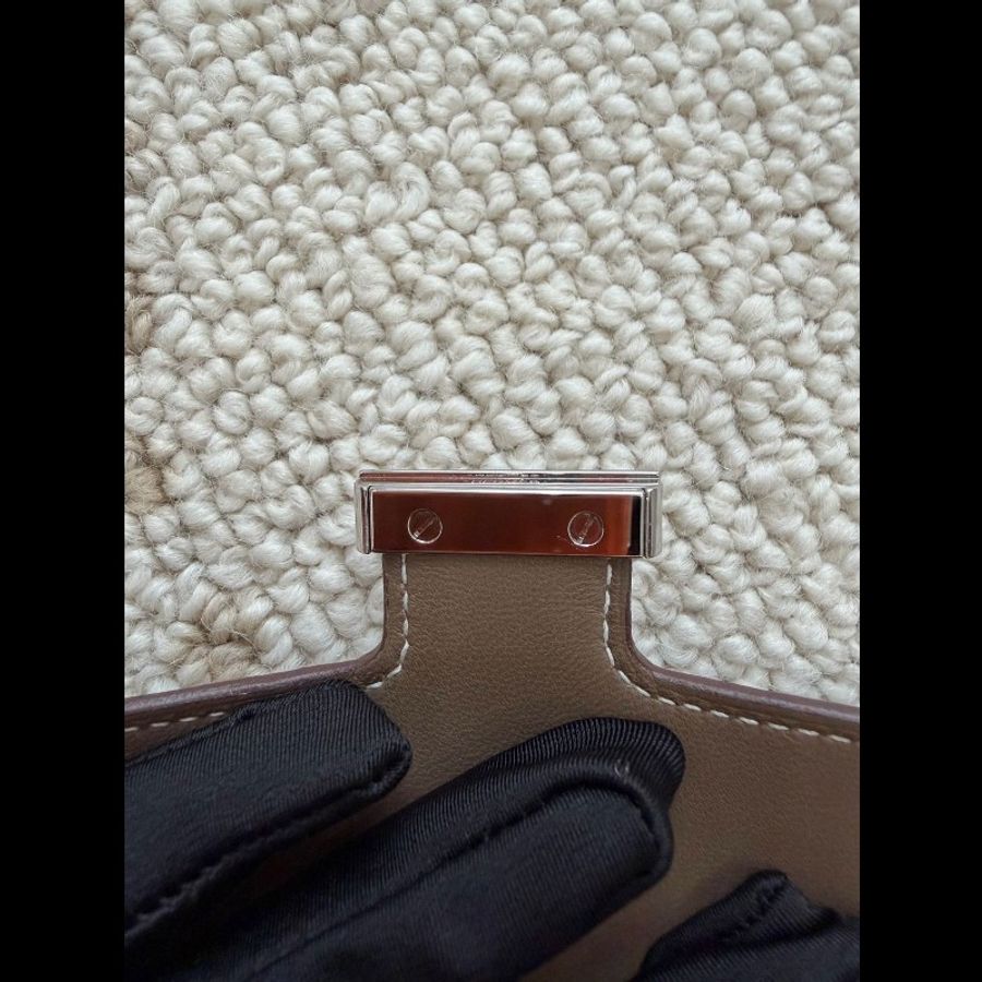 Hermes Constance to go-11