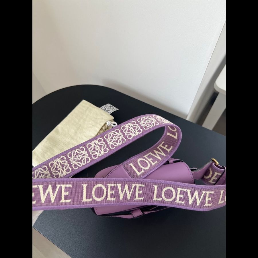 羅意威/LOEWE Gate,薰衣草紫,新款寬肩帶,公價:17500,尺寸:21*12.5*9.5cm。-6
