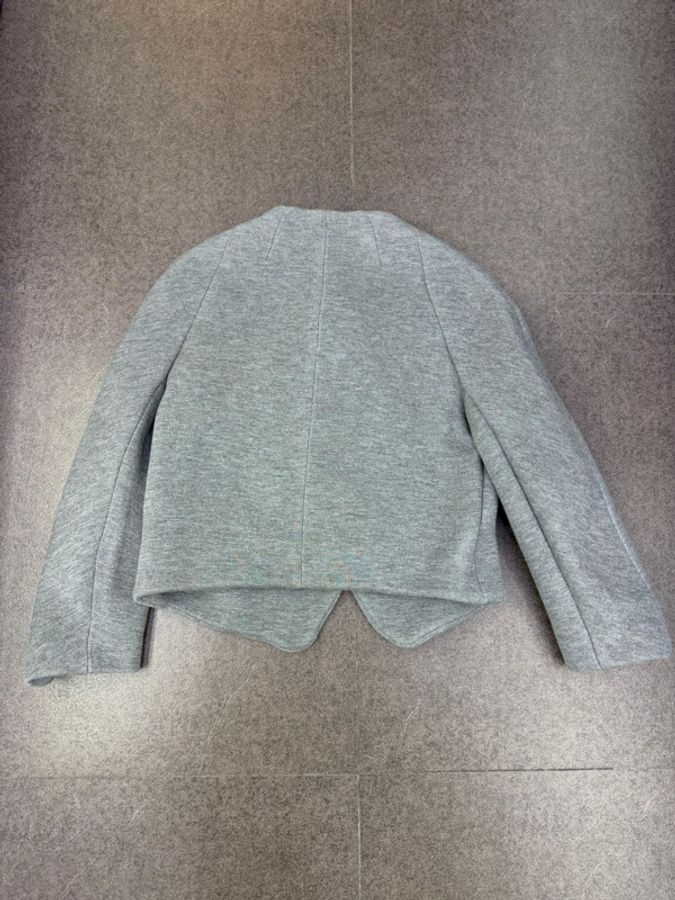 這是一件 Proenza Schouler 的 Cocoon 外套-1