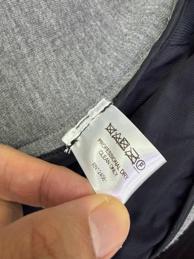 這是一件 Proenza Schouler 的 Cocoon 外套-3