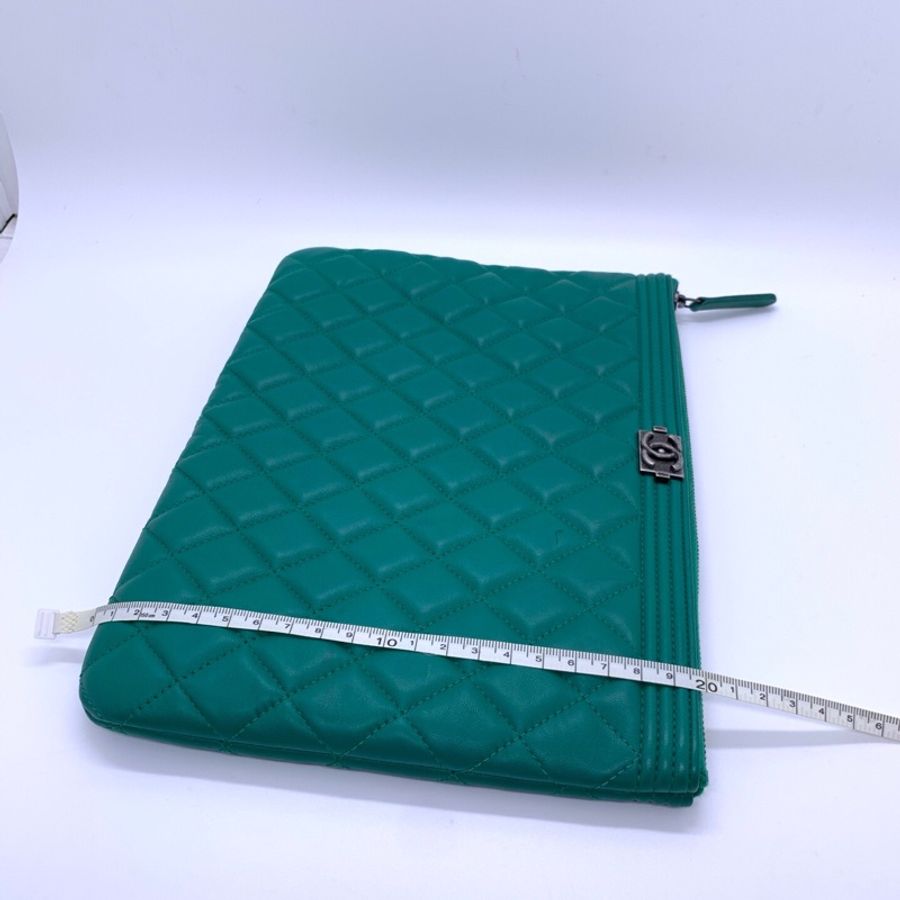 Chanel香奈兒綠色羊皮手包/手拿包,鐳射22開,經典菱格紋,尺寸27×20cm-5