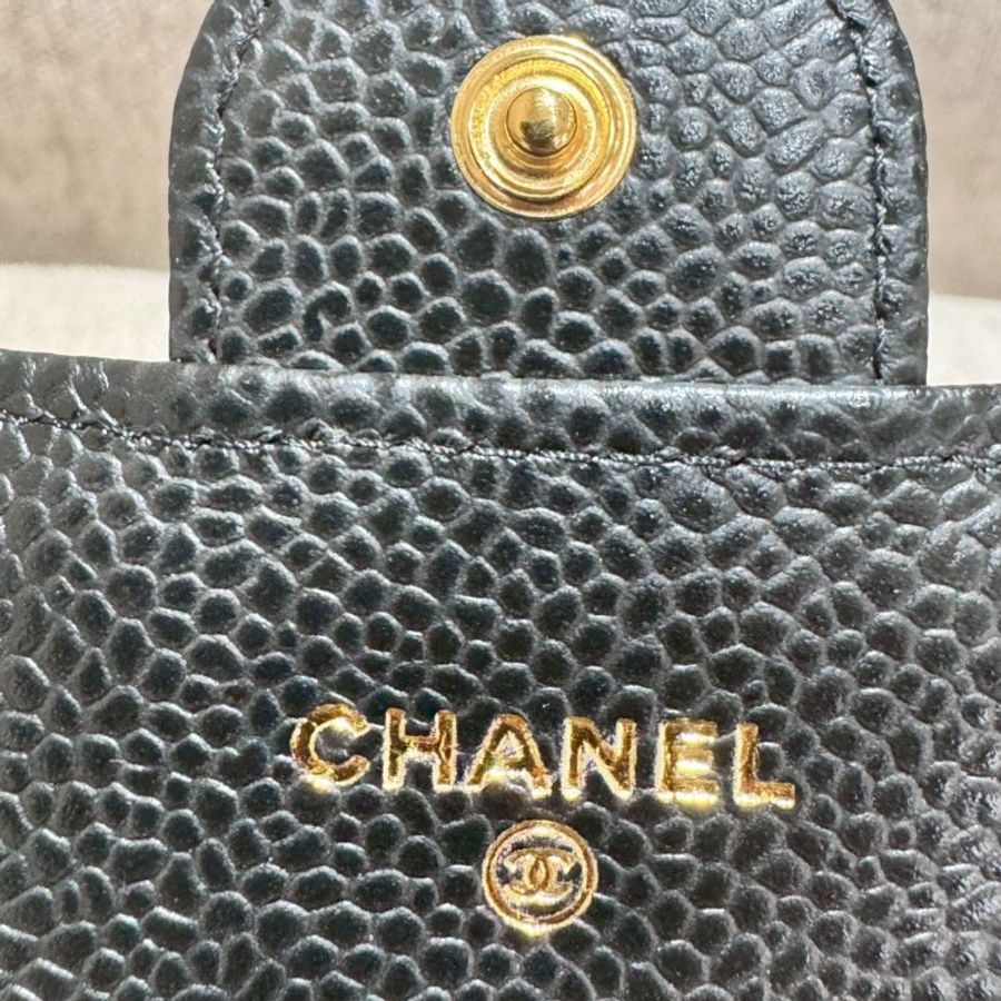 CHANEL 荔枝牛皮黑金翻蓋長夾-16