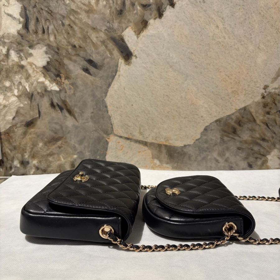 Chanel 黑羊皮雙子星金扣鍊包-2