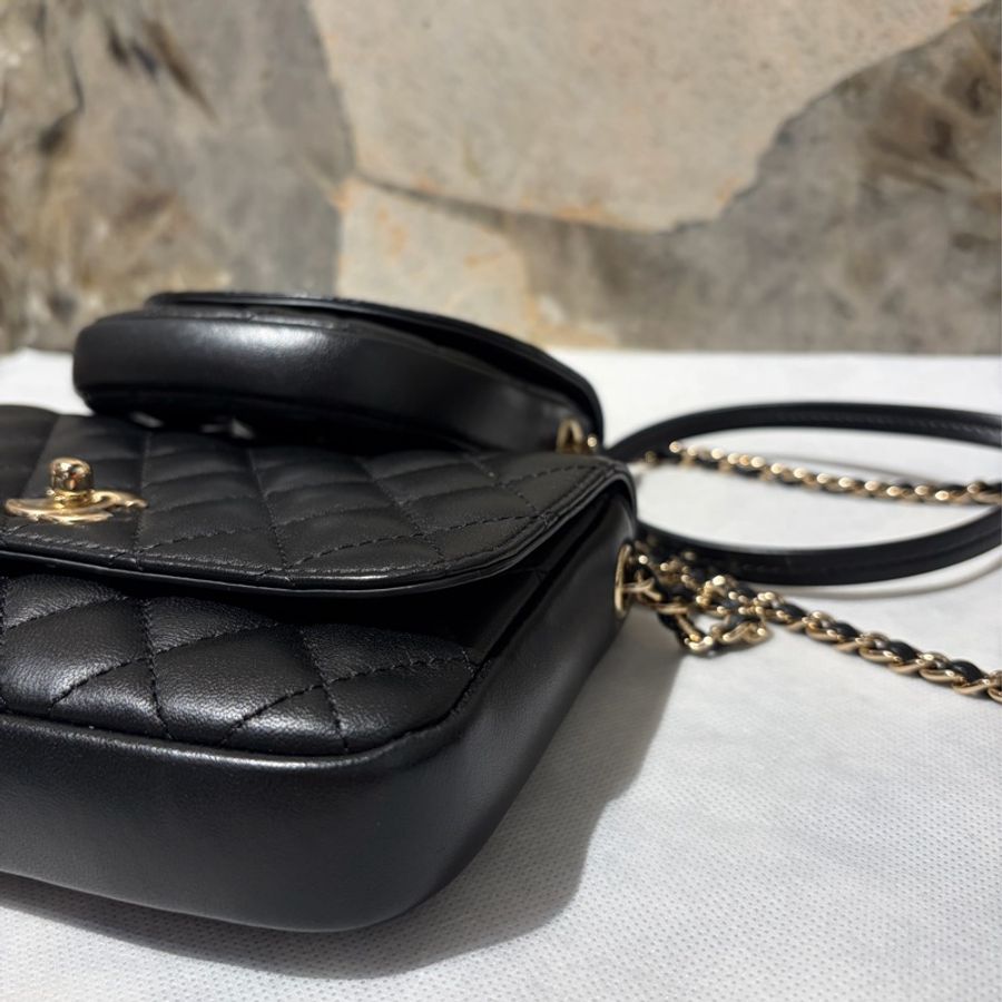 Chanel 黑羊皮雙子星金扣鍊包-5