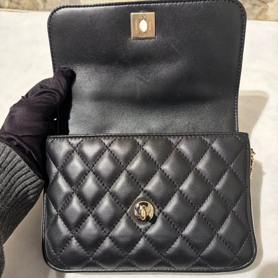 Chanel 黑羊皮雙子星金扣鍊包-8