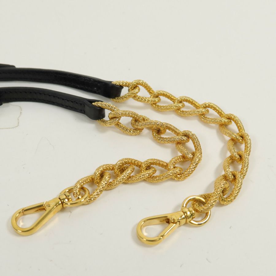 Miu Miu 羊皮皮革Mini Matelasse鏈帶肩背袋-9