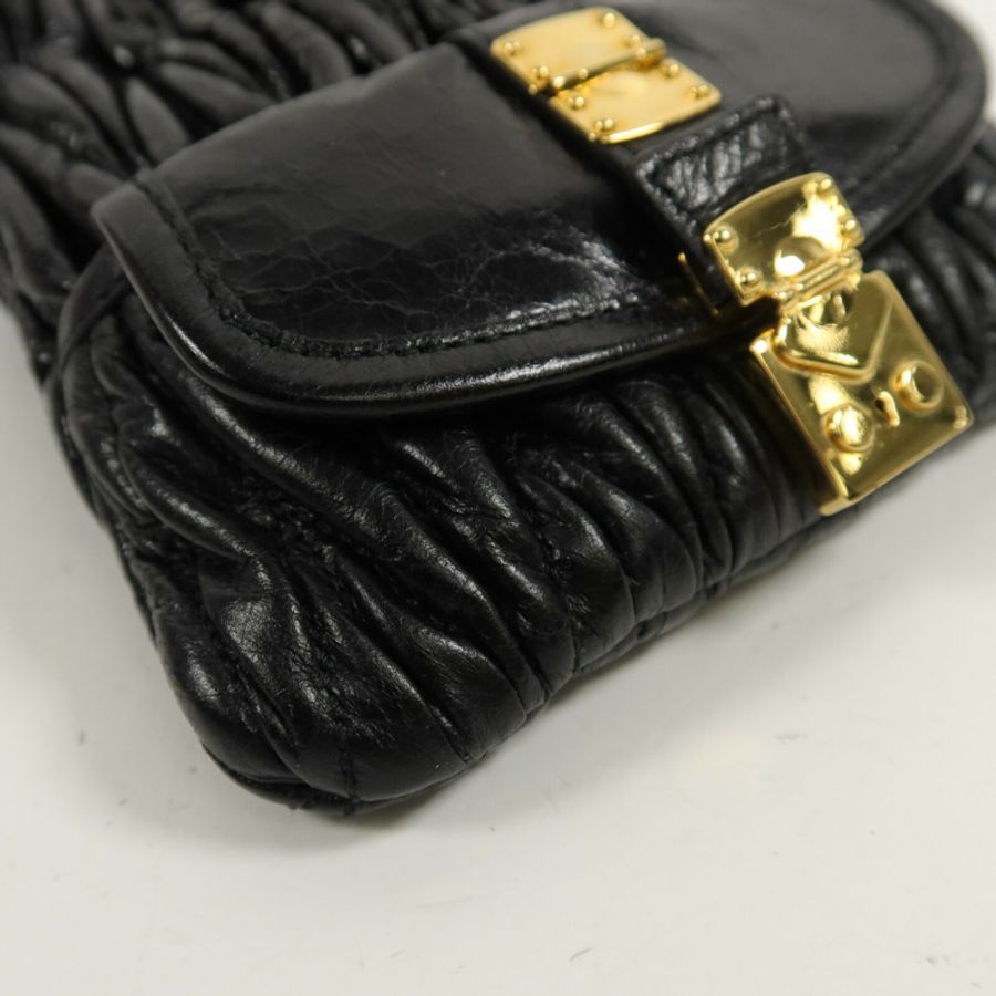 Miu Miu 羊皮皮革Mini Matelasse鏈帶肩背袋-14