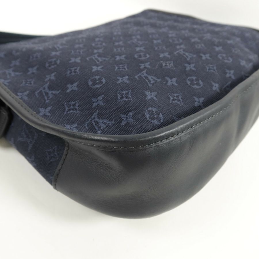 LOUIS VUITTON Monogram mini Belanger肩背袋-14