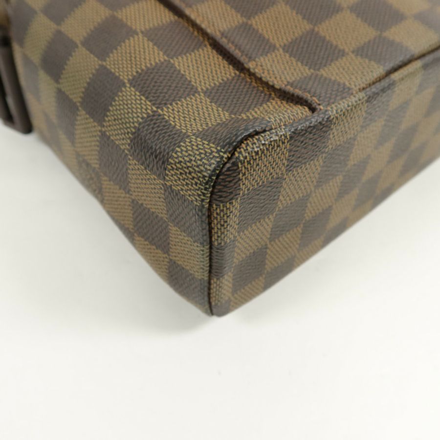 LOUIS VUITTON Damier Olaf PM肩背袋-12