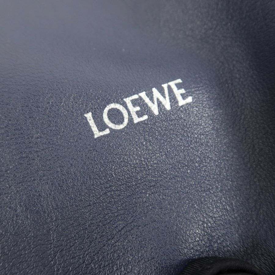 LOEWE 牛皮皮革Medium Flamenco Clutch肩背袋-6
