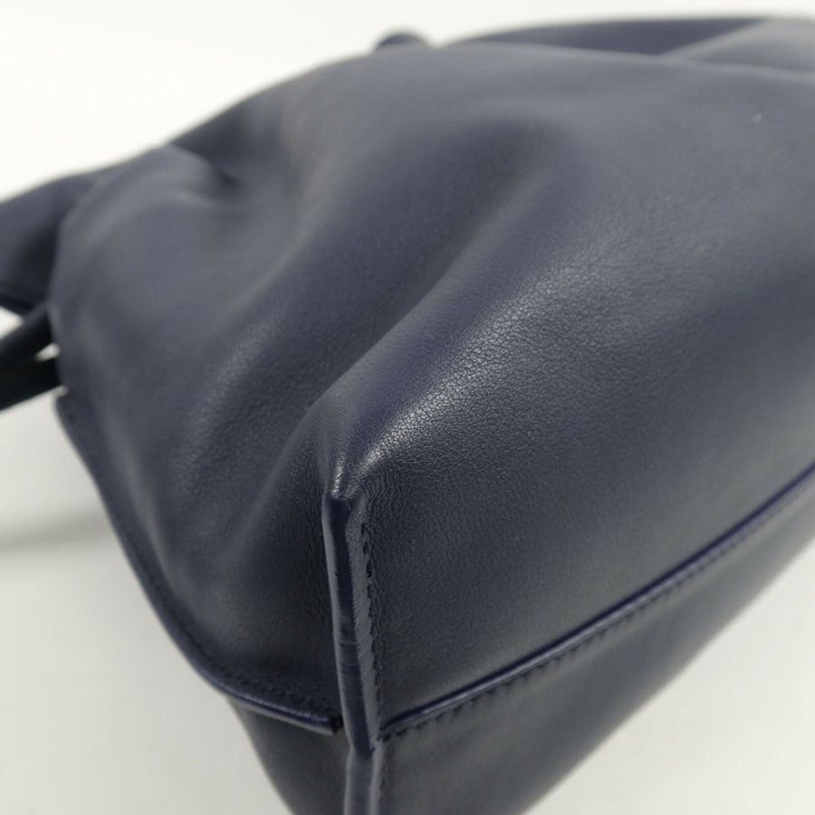 LOEWE 牛皮皮革Medium Flamenco Clutch肩背袋-15