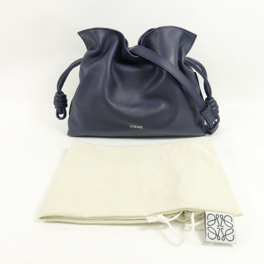 LOEWE 牛皮皮革Medium Flamenco Clutch肩背袋-16