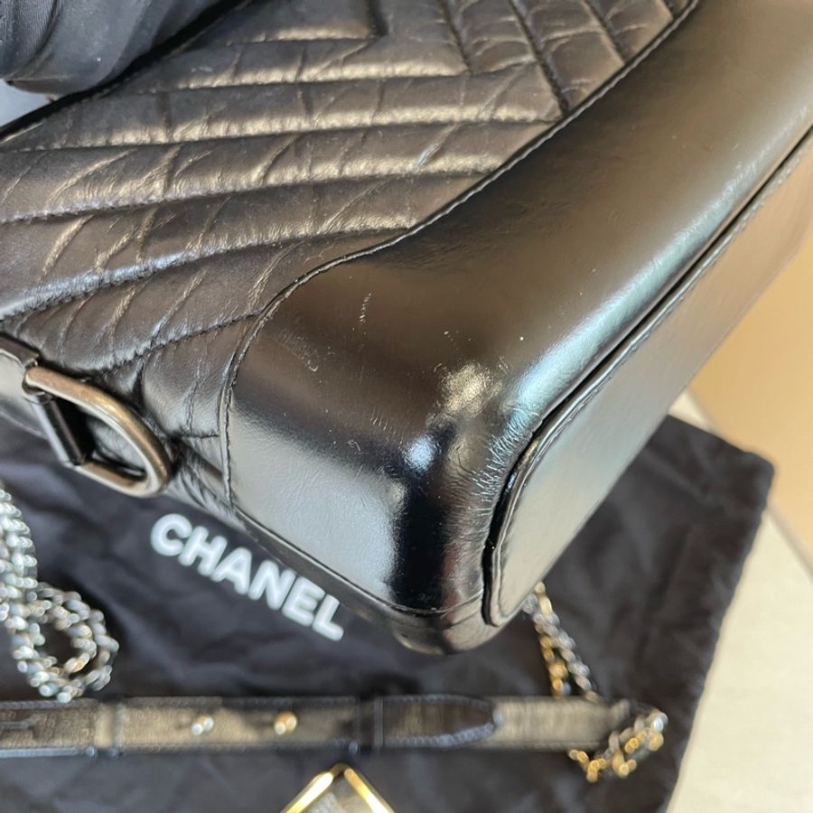 香奈兒/Chanel 黑金V紋流浪包小號-8