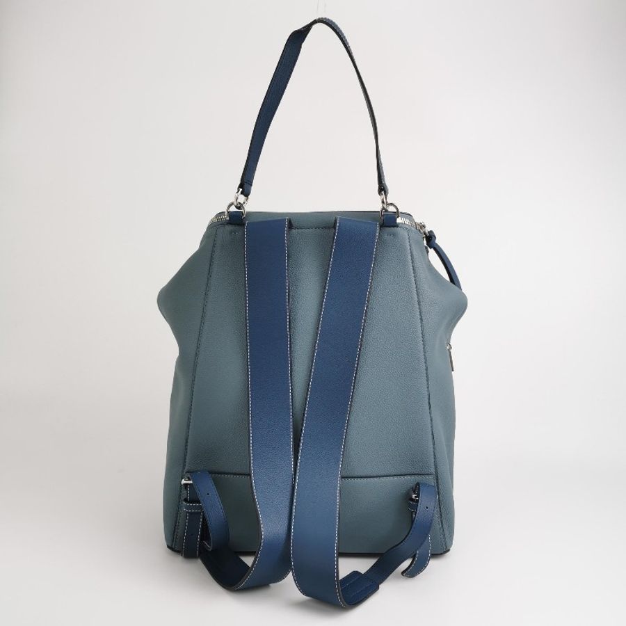 Loewe 迪士尼联名款Goya牛皮小飞象图案压纹Logo拉链双肩包-1