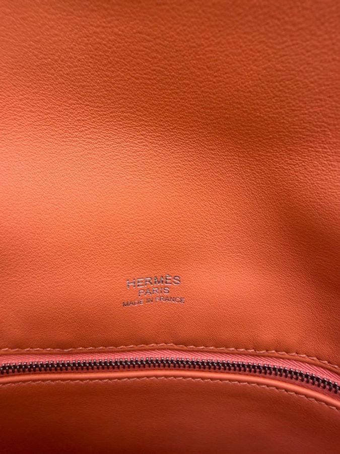 這款是愛馬仕 Hermès Berlinne Mini Clevet 肩背包-6