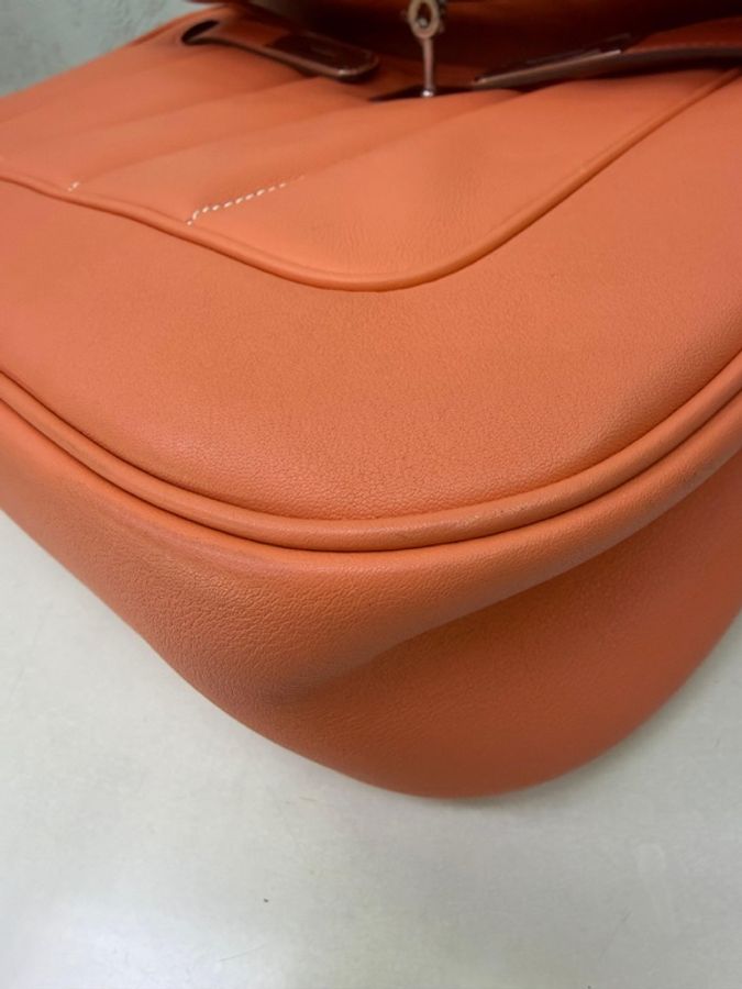 這款是愛馬仕 Hermès Berlinne Mini Clevet 肩背包-7