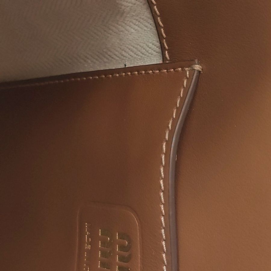 Miu Miu 牛皮棕色字母Logo水桶包-7