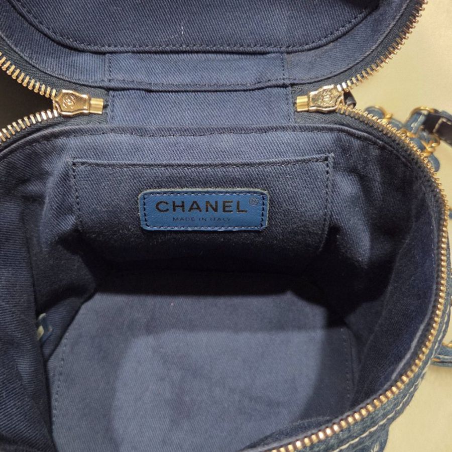Chanel香奈兒稀有菱格紋丹寧牛仔把手水桶包/ 斜背包/ 手拿包/ 手提包-7