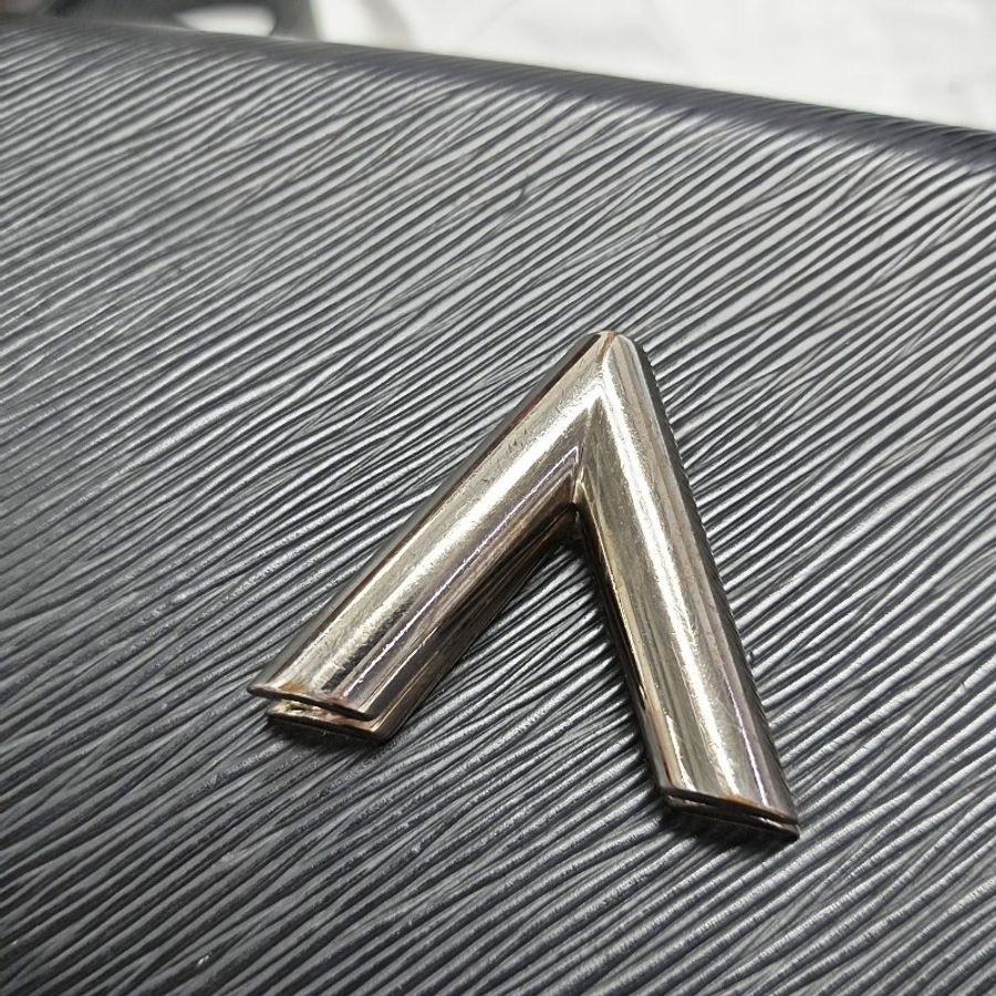 LOUIS VUITTON TWIST 黑色EPI牛皮水紋單肩包斜挎包手提包 銀色五金-7