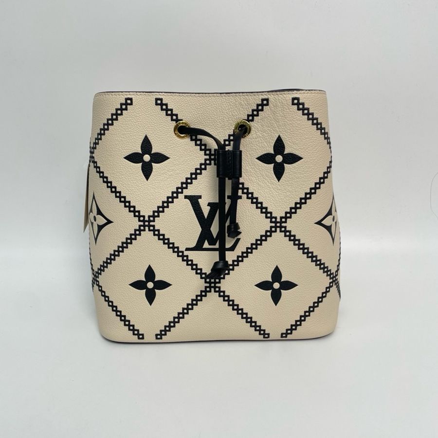 LV/路易威登 NEONOE系列 米白色水桶包手提包子母包斜挎包 中號 芯片款-1