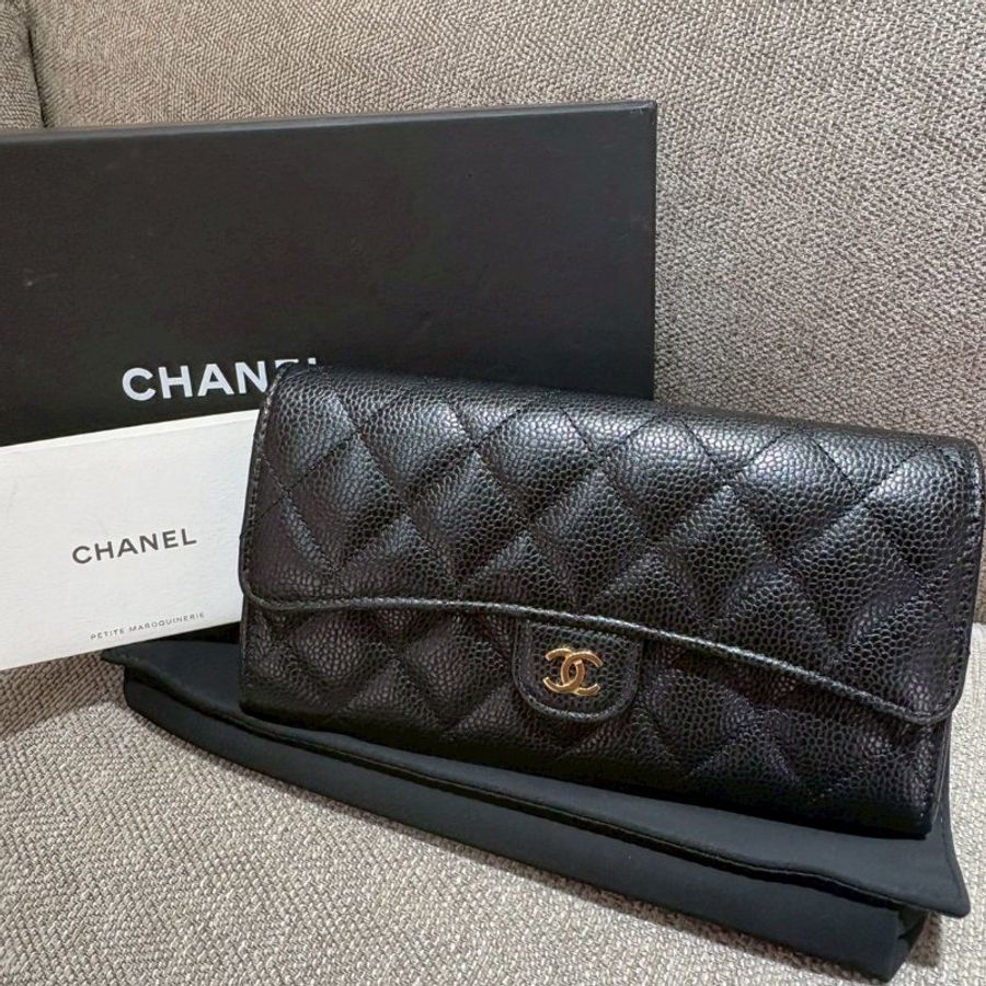 CHANEL 荔枝牛皮黑金翻蓋長夾-0