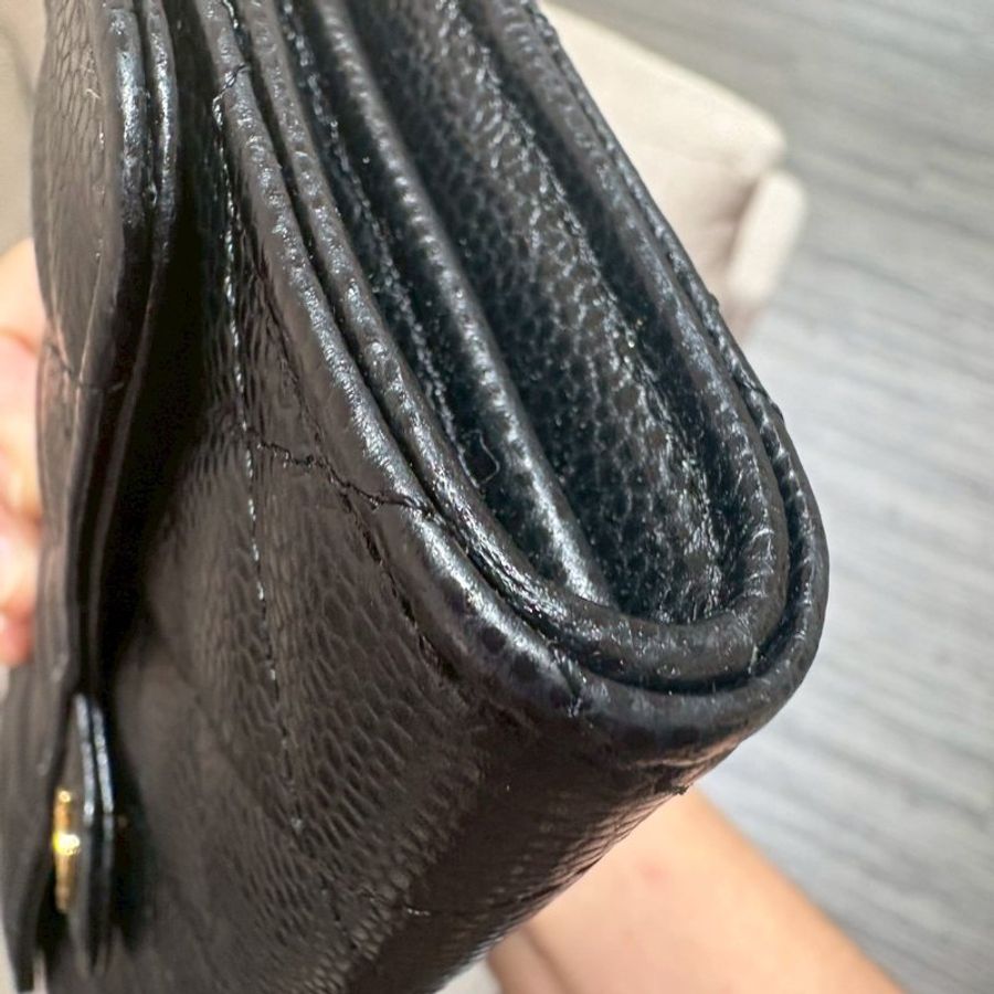 CHANEL 荔枝牛皮黑金翻蓋長夾-7