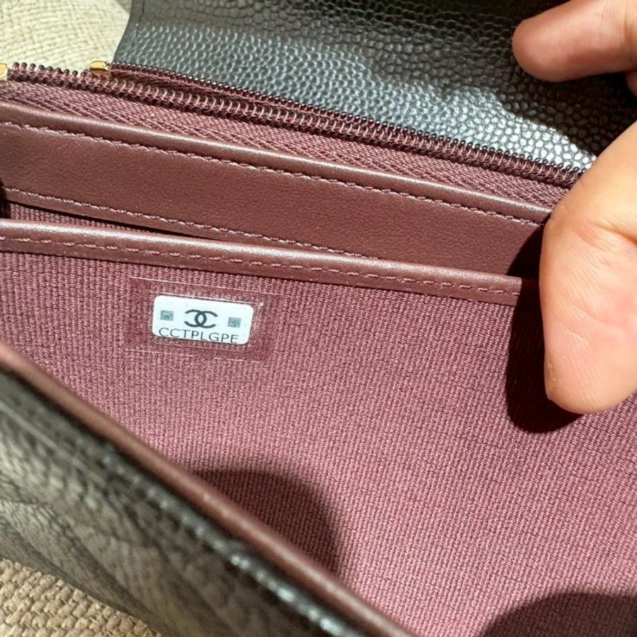 CHANEL 荔枝牛皮黑金翻蓋長夾-14