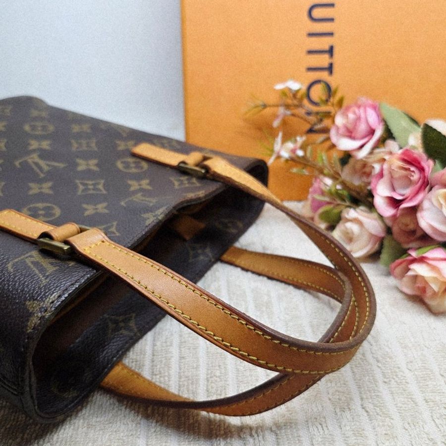 LOUIS VUITTON LV 小款 薇薇安 全包原廠無換零件 加贈精美長背帶提供斜背-49