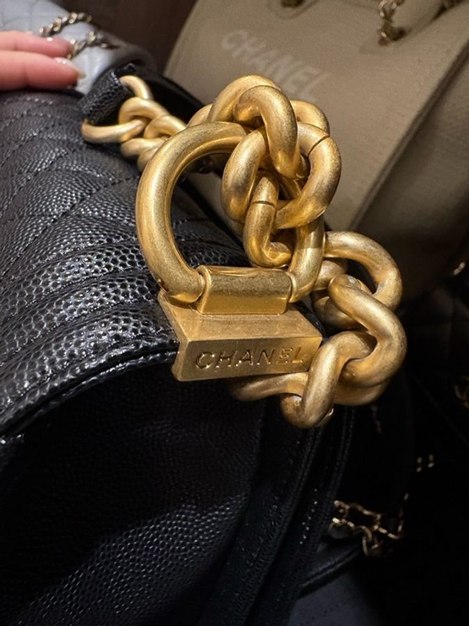 CHANEL BOY 20-2