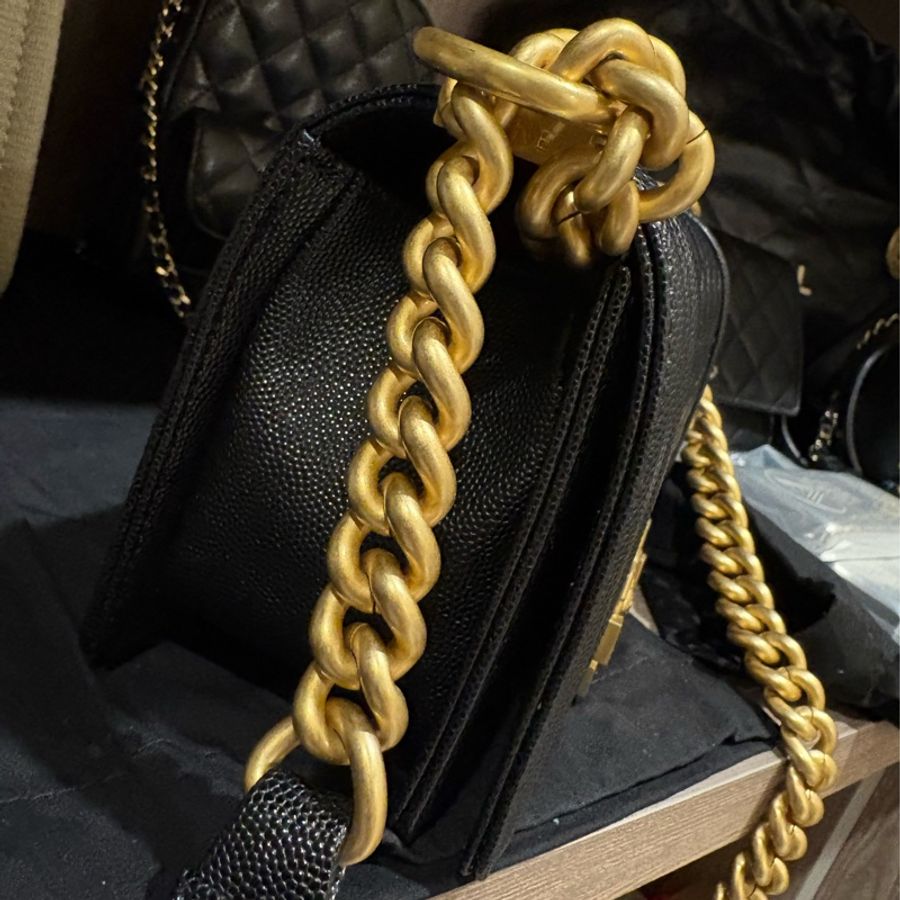 CHANEL BOY 20-4
