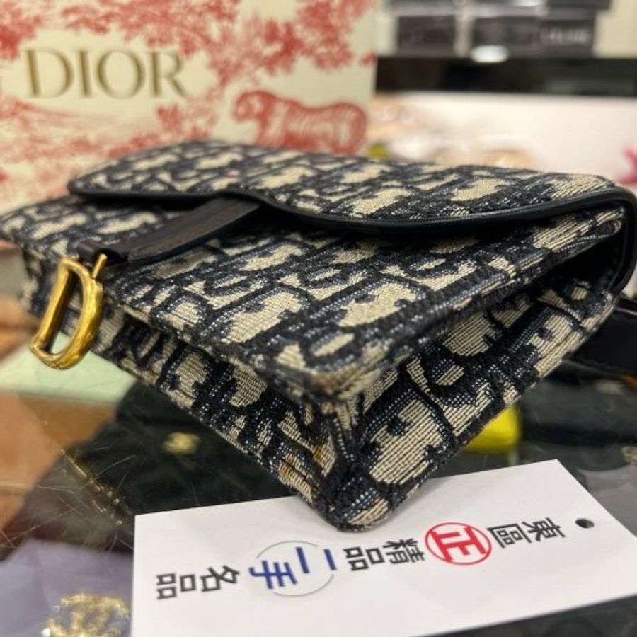 東區正精品㊣DIOR 藍色老花帆布金釦金鍊釦式翻蓋馬鞍胸口包腰包 RZ6519-3