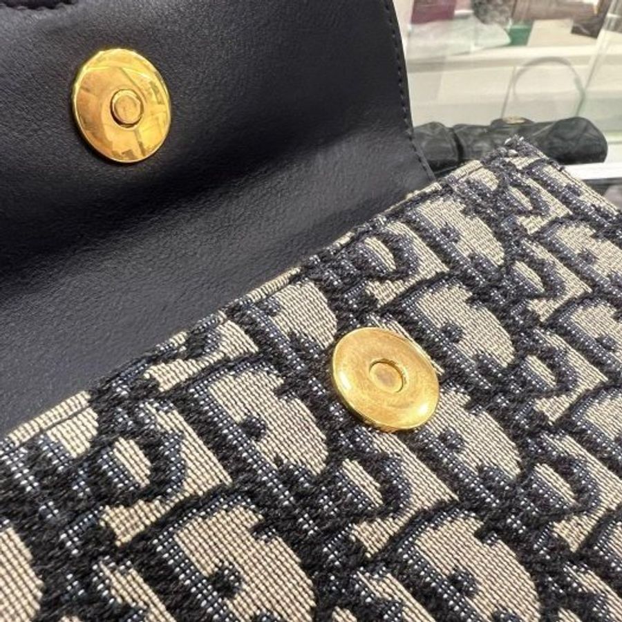 東區正精品㊣DIOR 藍色老花帆布金釦金鍊釦式翻蓋馬鞍胸口包腰包 RZ6519-14