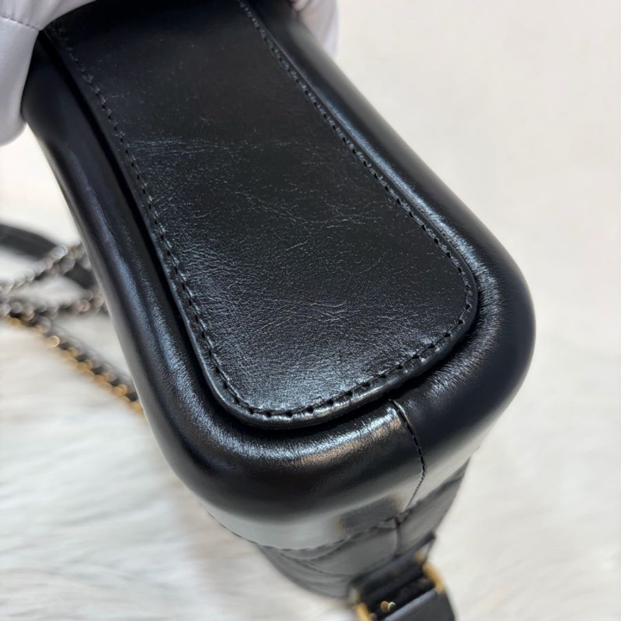 CHANEL A91810 gabrielle HOBO 20公分 黑色小號流浪包 斜背包 斜挎包-10