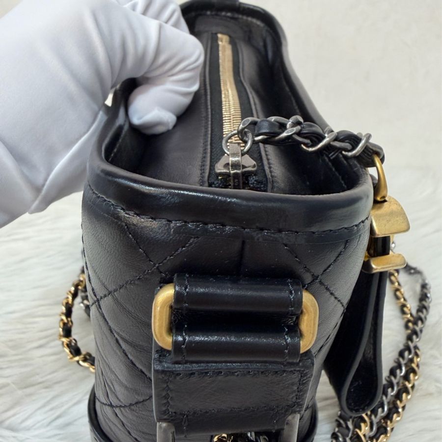 CHANEL A91810 gabrielle HOBO 20公分 黑色小號流浪包 斜背包 斜挎包-16