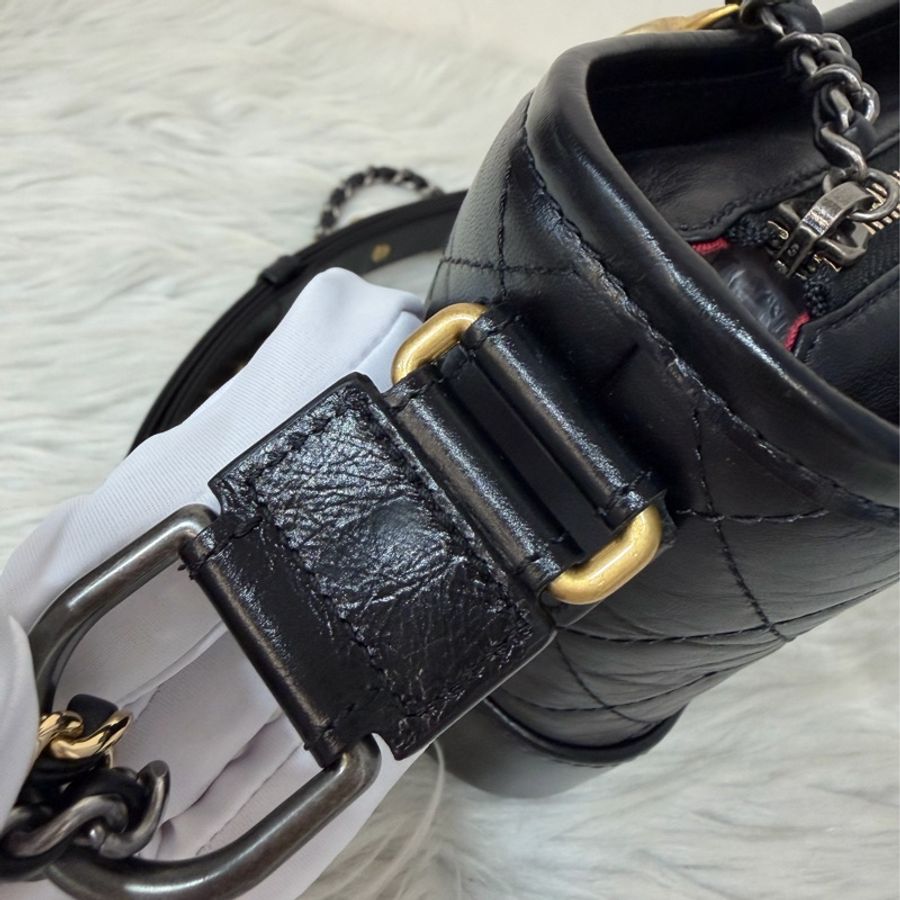 CHANEL A91810 gabrielle HOBO 20公分 黑色小號流浪包 斜背包 斜挎包-19