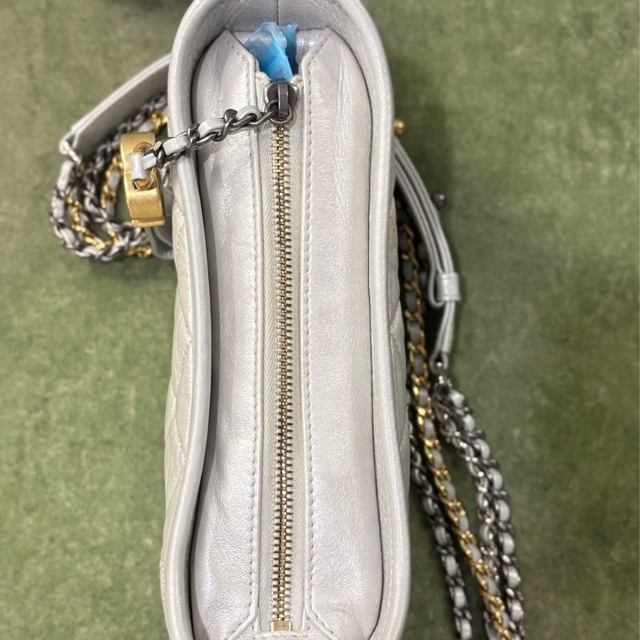 Chanel香奈兒流浪小號 銀色 98新 28開-2