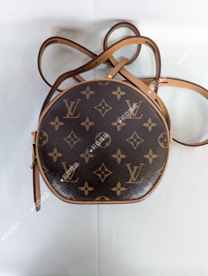 莉亞精品♡Lv圓餅包M45149二手美包-3