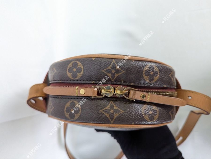 莉亞精品♡Lv圓餅包M45149二手美包-9