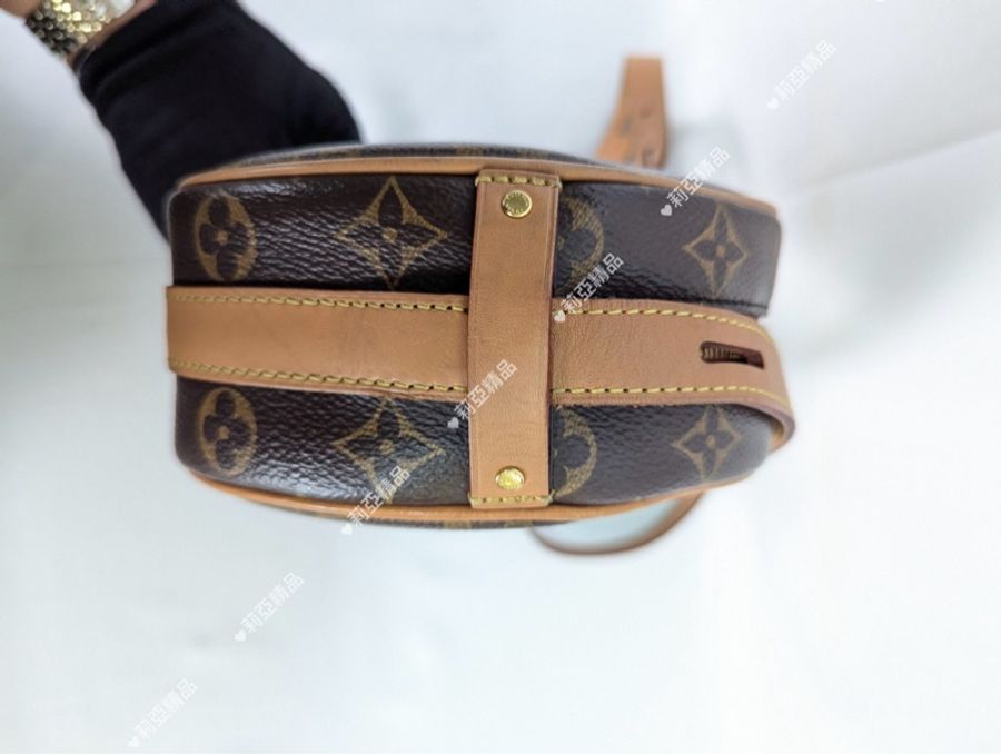 莉亞精品♡Lv圓餅包M45149二手美包-13