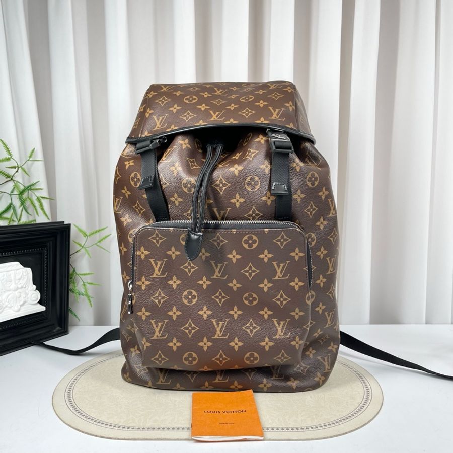LV路易威登 Zack Macassar 經典Logo圖案印花 老花帆布拼牛皮 雙肩包-0