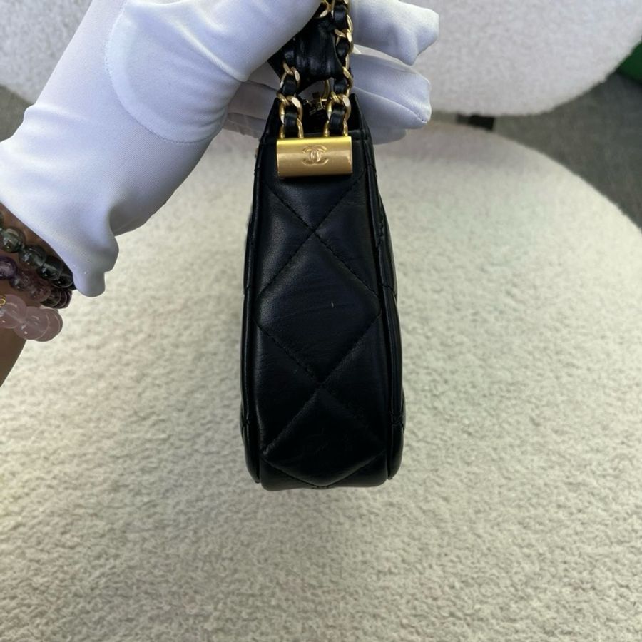 Chanel/香奈兒 23K黑金腋下hobo包單肩包 大號 芯片款-1