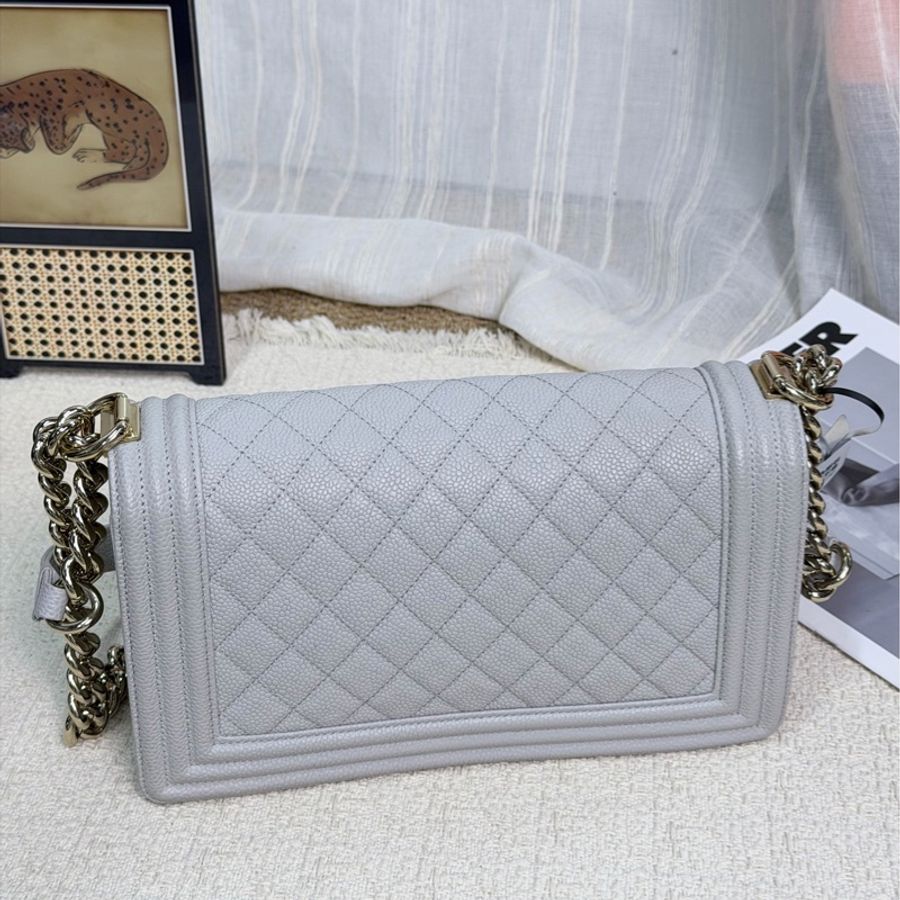 Chanel • 經典珍珠灰荔枝牛皮金釦Le Boy 25 中號 🈶保卡-1