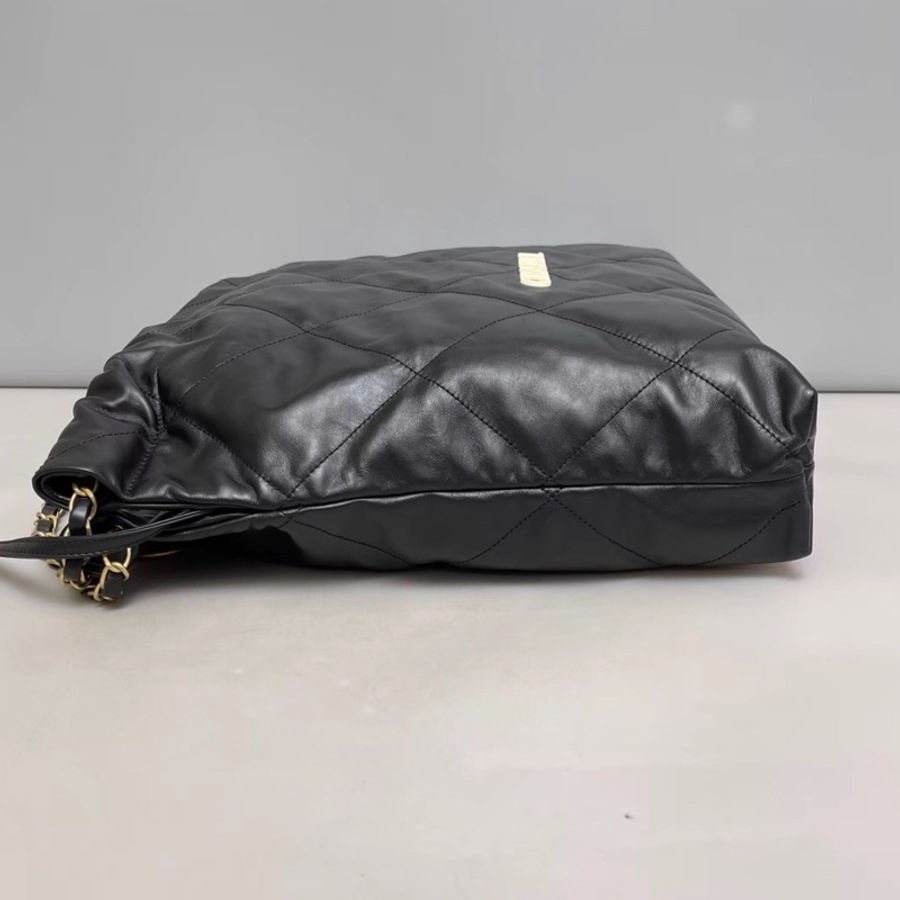 百搭神包在這‼️ CHANEL 22 BAG中號黑色全皮白扣包-6