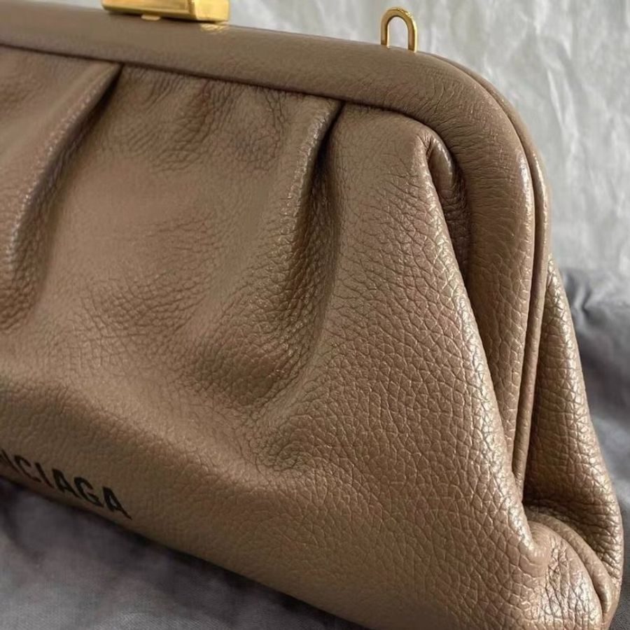 balenciaga 大象灰 雲朵包 錢夾 肩背手拿包 晚宴包 24*4.5*14cm 98新配件塵袋 肩帶-4