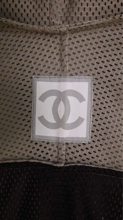 Chanel 04年运动方标系列黑灰白拼色网面连帽短袖上衣-20